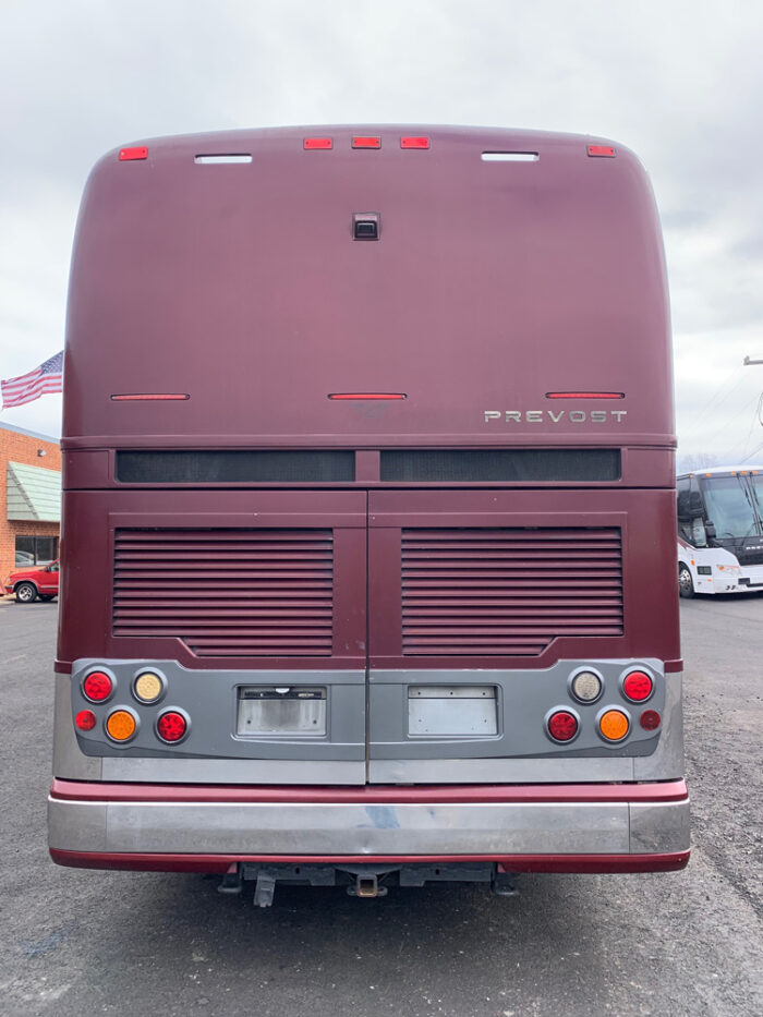 2004 Prevost 12 Sleeper - Image 4