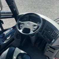 2004 MCI J4500 56 Passenger - Image 11